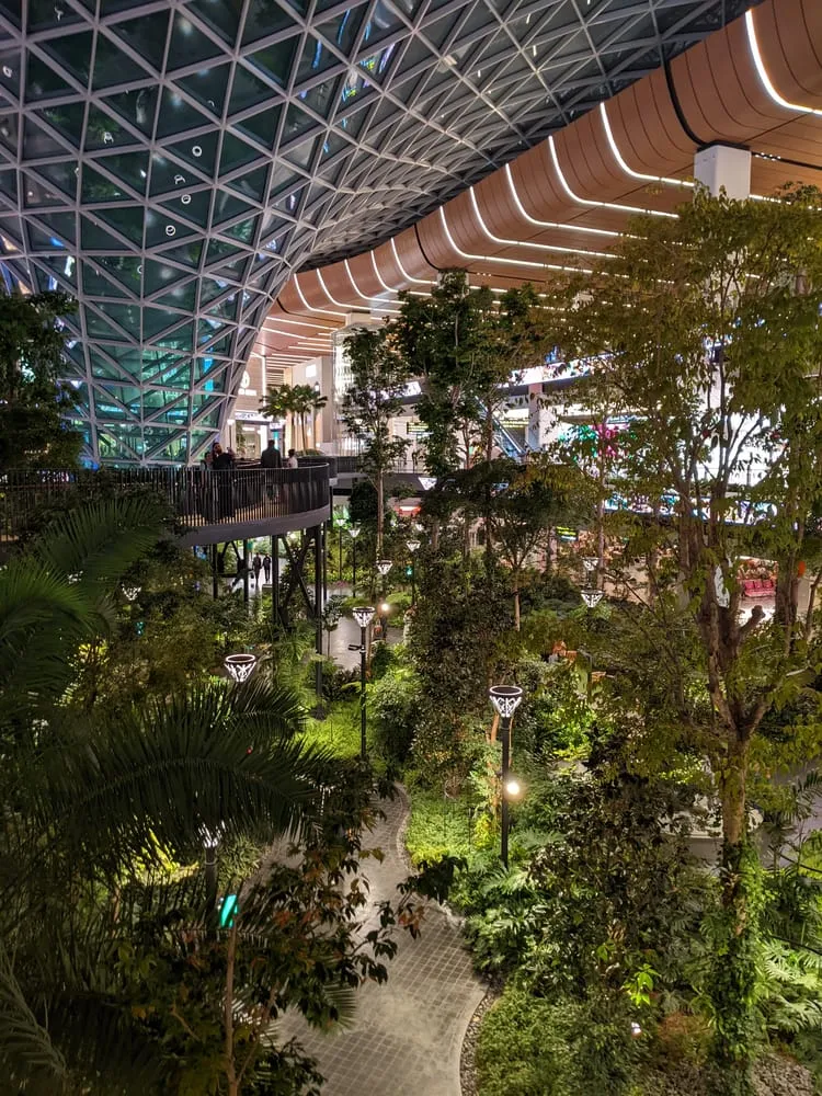 Doha International Airport, Qatar 9