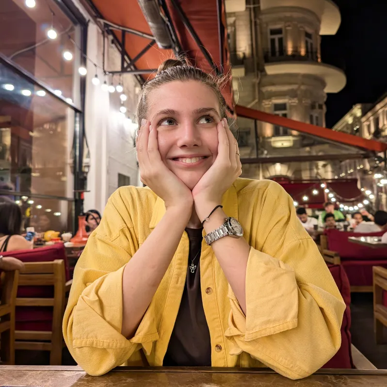 https://d2rzpmb54mcyw0.cloudfront.net/content/guides/baku/baku19.webp