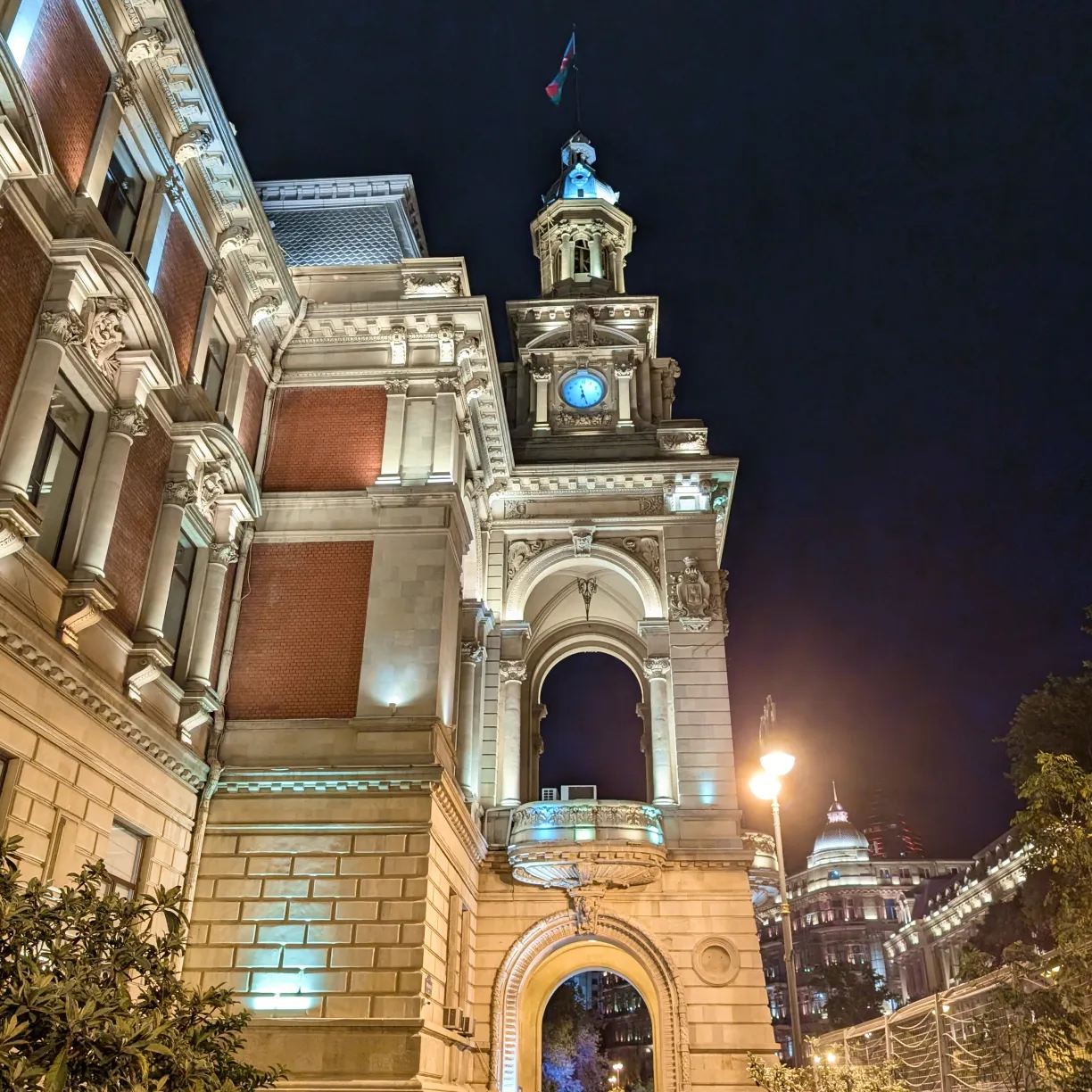 https://d2rzpmb54mcyw0.cloudfront.net/content/guides/baku/baku9.webp