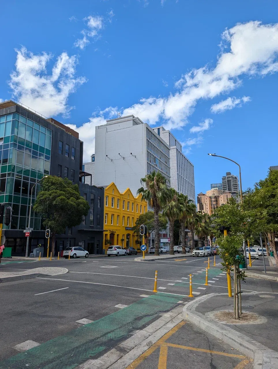 https://d2rzpmb54mcyw0.cloudfront.net/content/guides/cape-town/cape-town8.webp