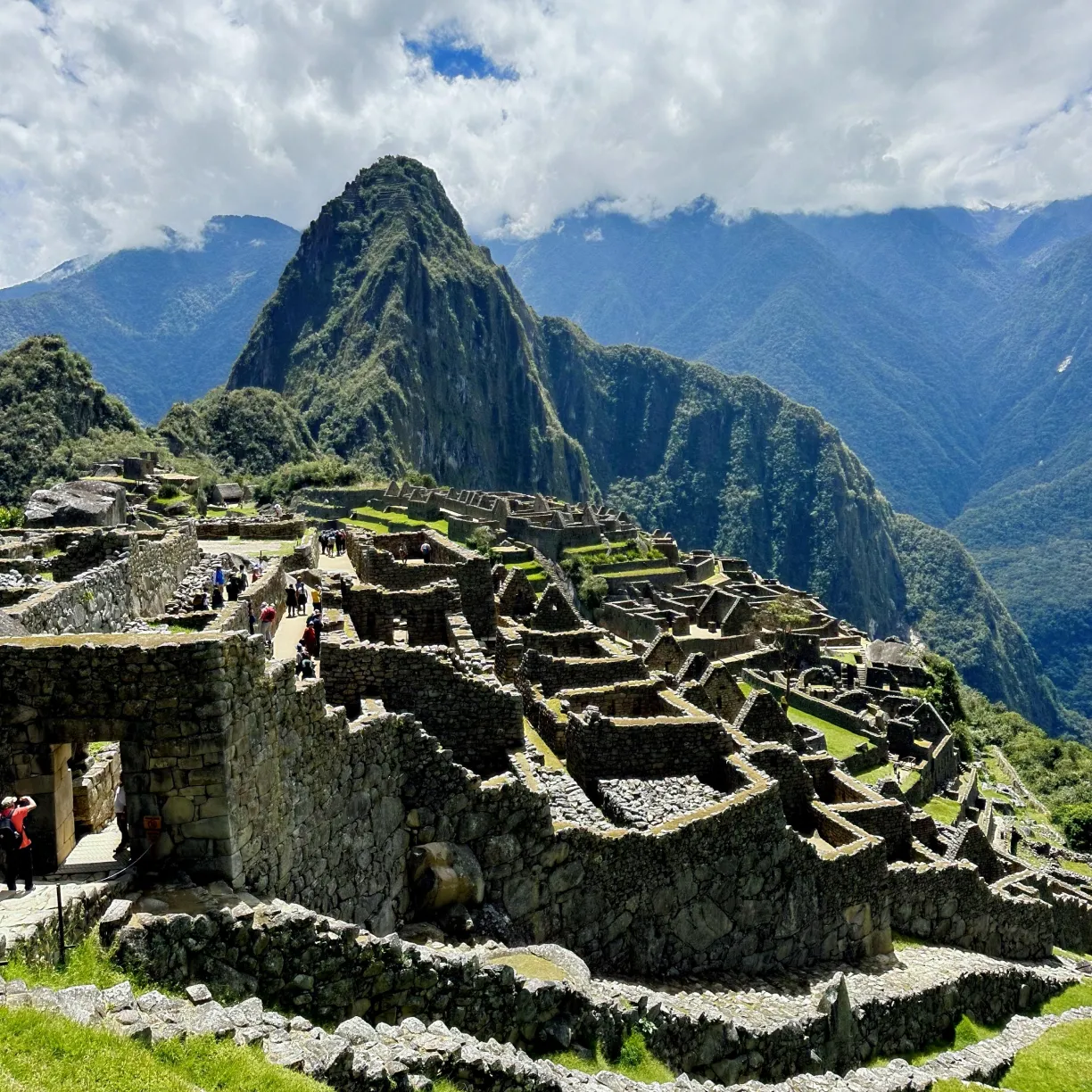 https://d2rzpmb54mcyw0.cloudfront.net/content/guides/cusco/cusco6.webp