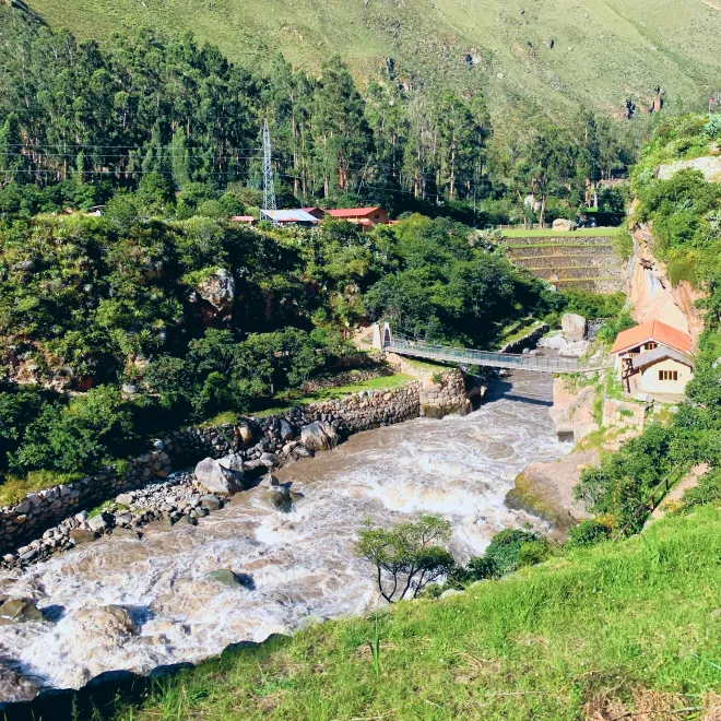 https://d2rzpmb54mcyw0.cloudfront.net/content/guides/cusco/cusco8.webp