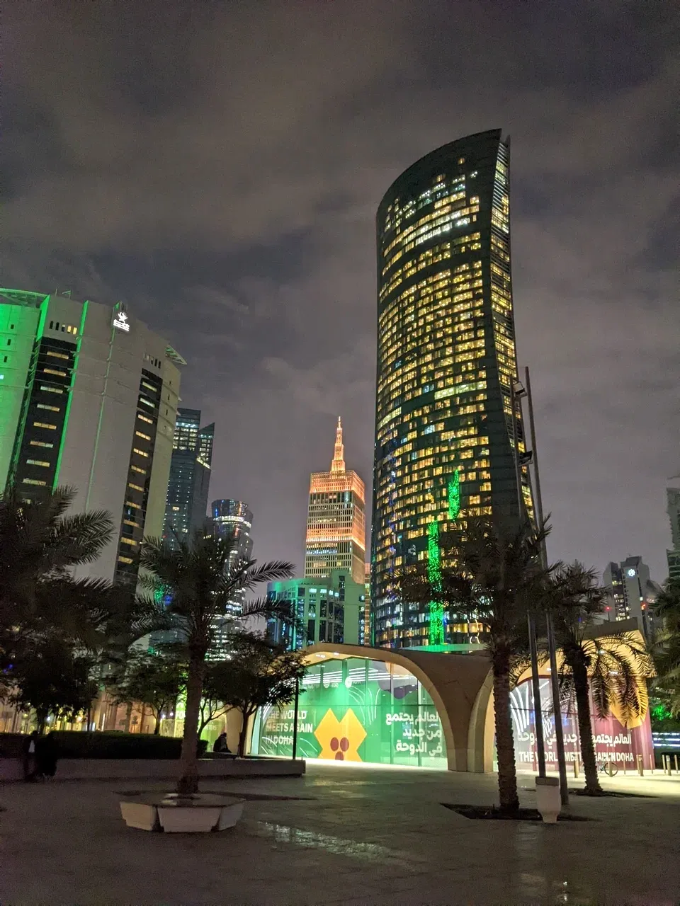 https://d2rzpmb54mcyw0.cloudfront.net/content/guides/doha/doha4.webp