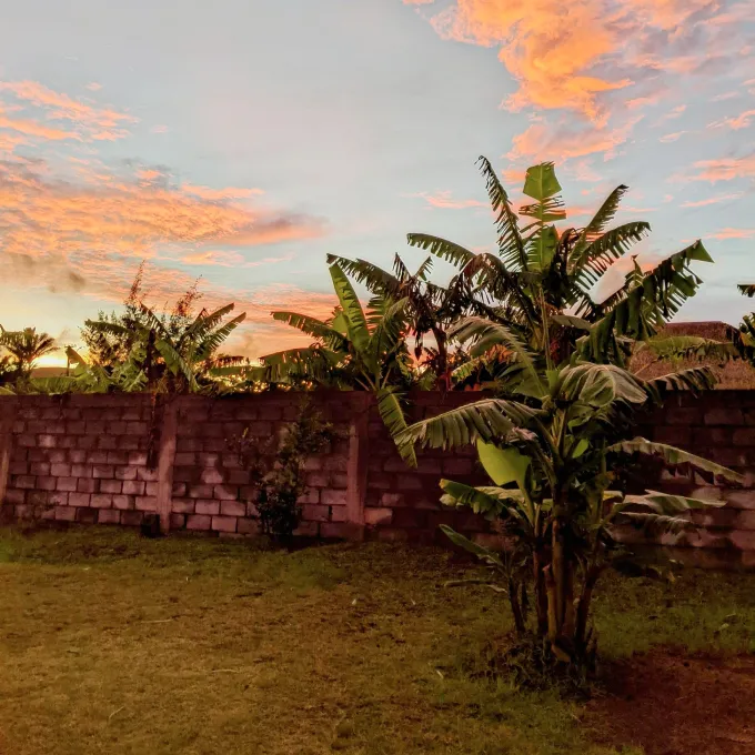 https://d2rzpmb54mcyw0.cloudfront.net/content/guides/eastern-island/easter-island8.webp