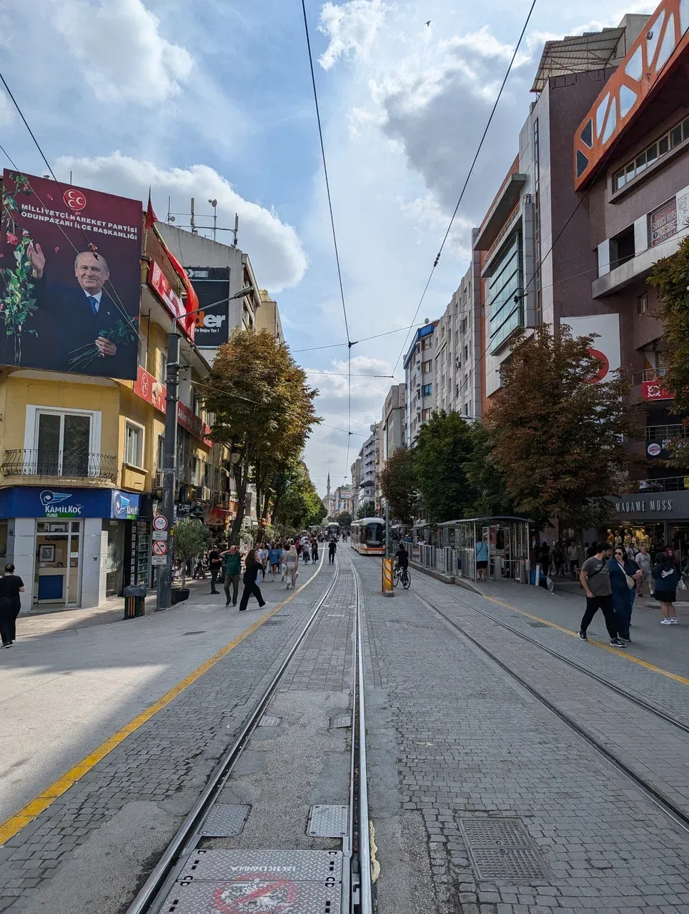 https://d2rzpmb54mcyw0.cloudfront.net/content/guides/eskisehir/eskisehir6.webp