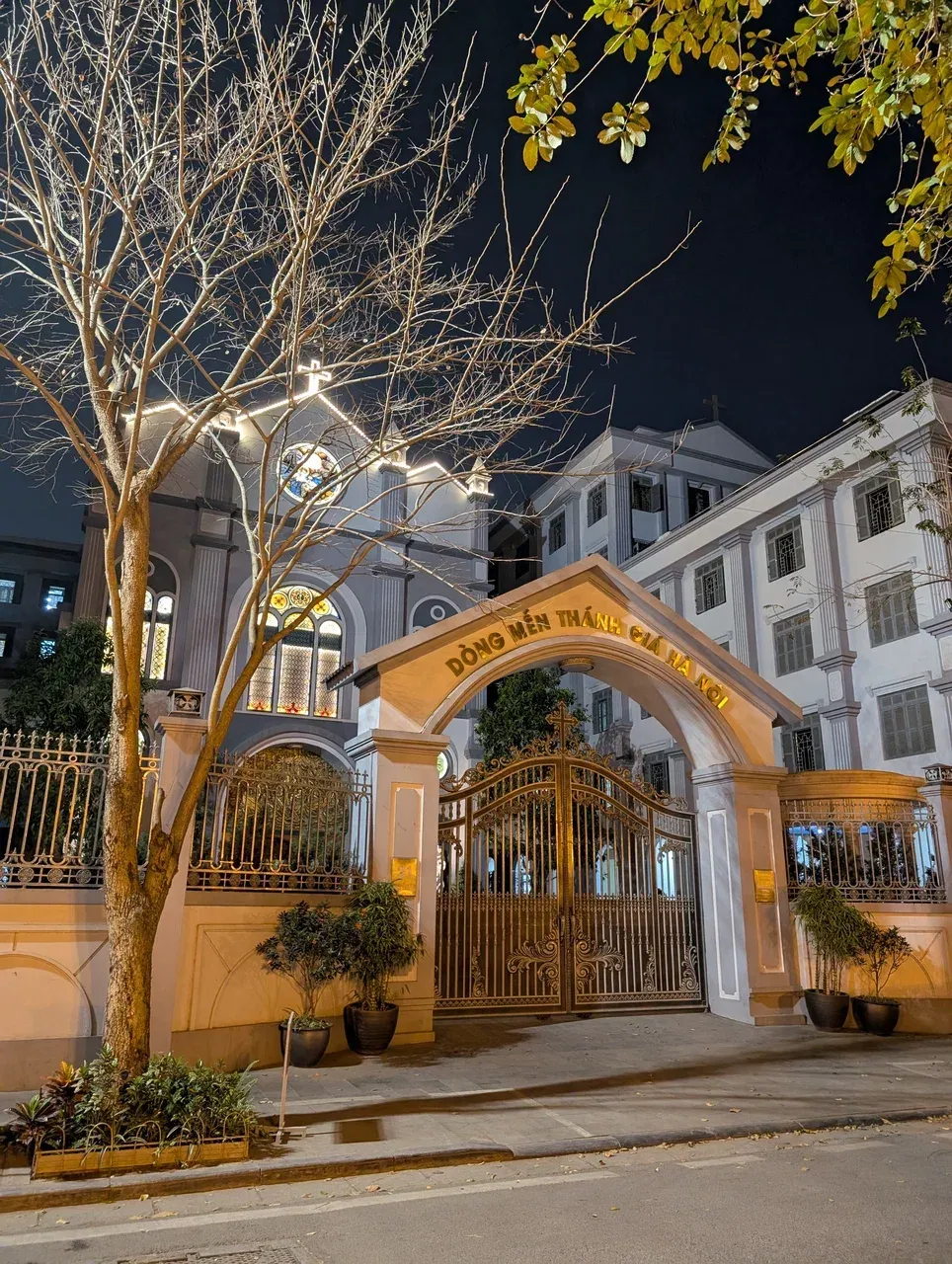 https://d2rzpmb54mcyw0.cloudfront.net/content/guides/hanoi/hanoi14.webp