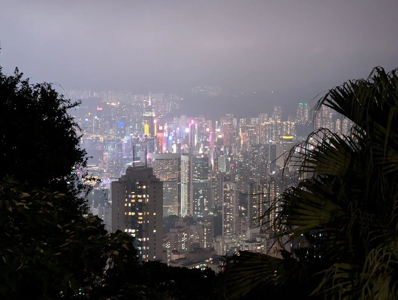 https://d2rzpmb54mcyw0.cloudfront.net/content/guides/hong-kong/hongkong13.webp