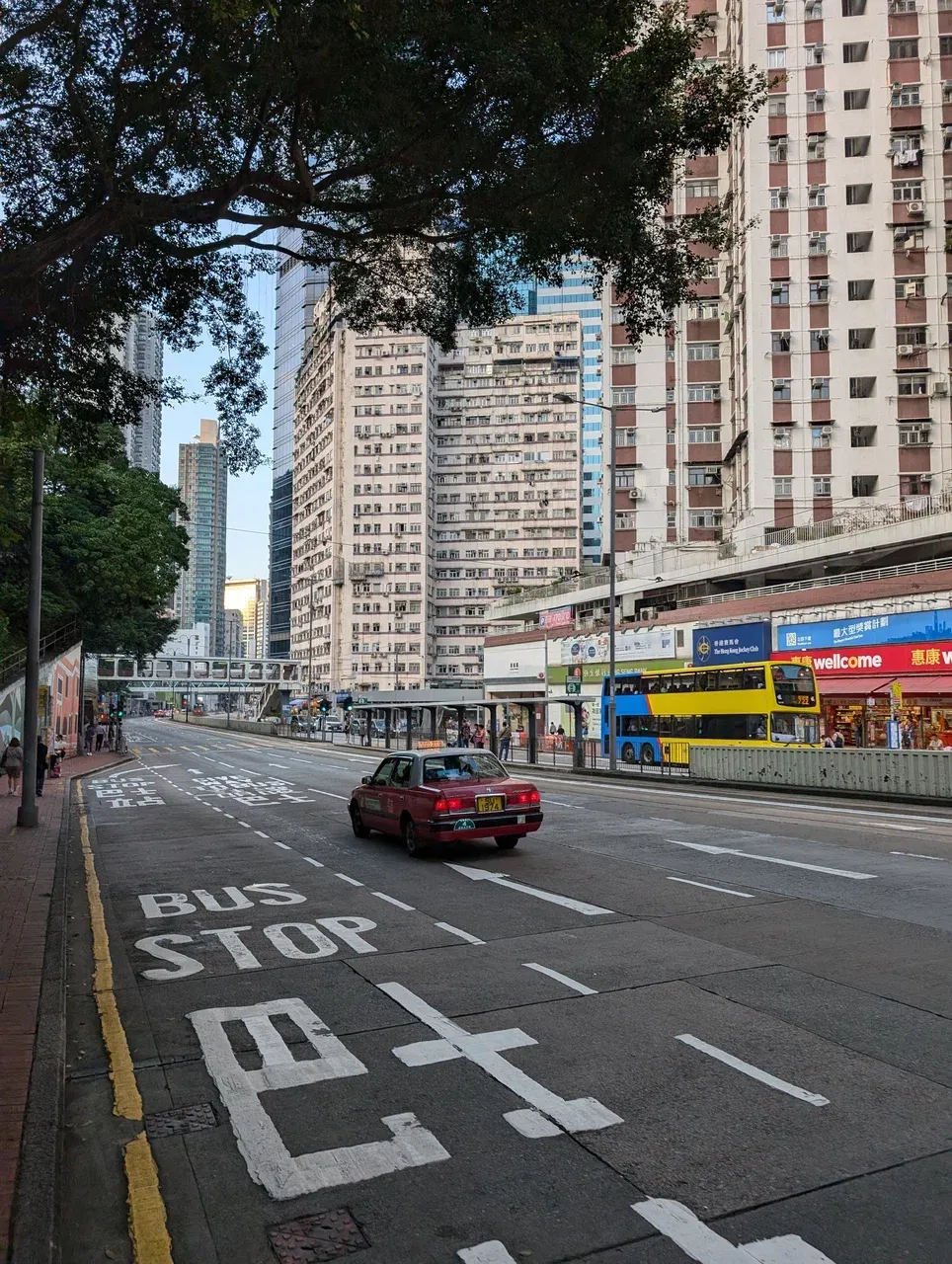 https://d2rzpmb54mcyw0.cloudfront.net/content/guides/hong-kong/hongkong8.webp