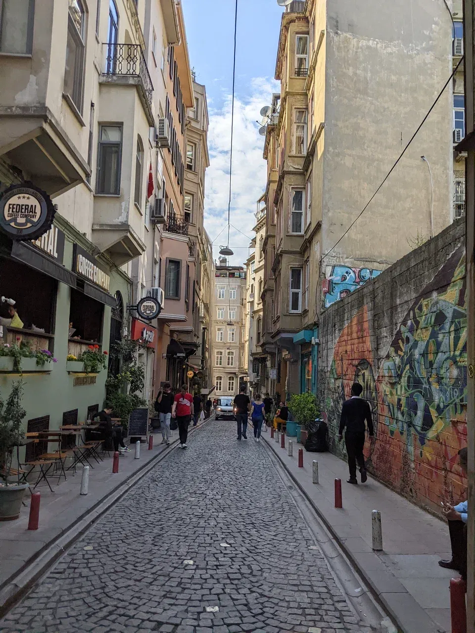 https://d2rzpmb54mcyw0.cloudfront.net/content/guides/istanbul/istanbul2.webp