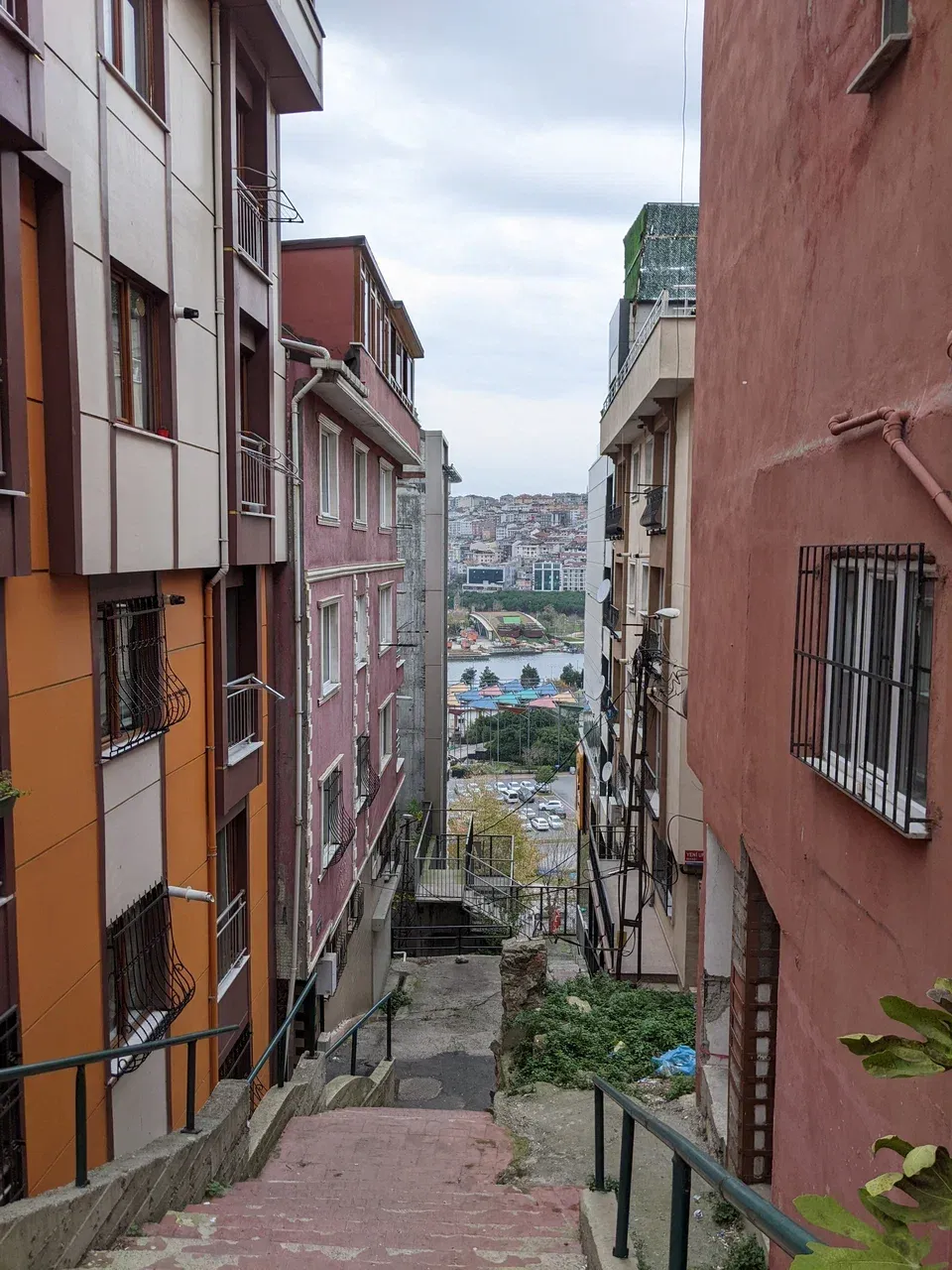https://d2rzpmb54mcyw0.cloudfront.net/content/guides/istanbul/istanbul6.webp