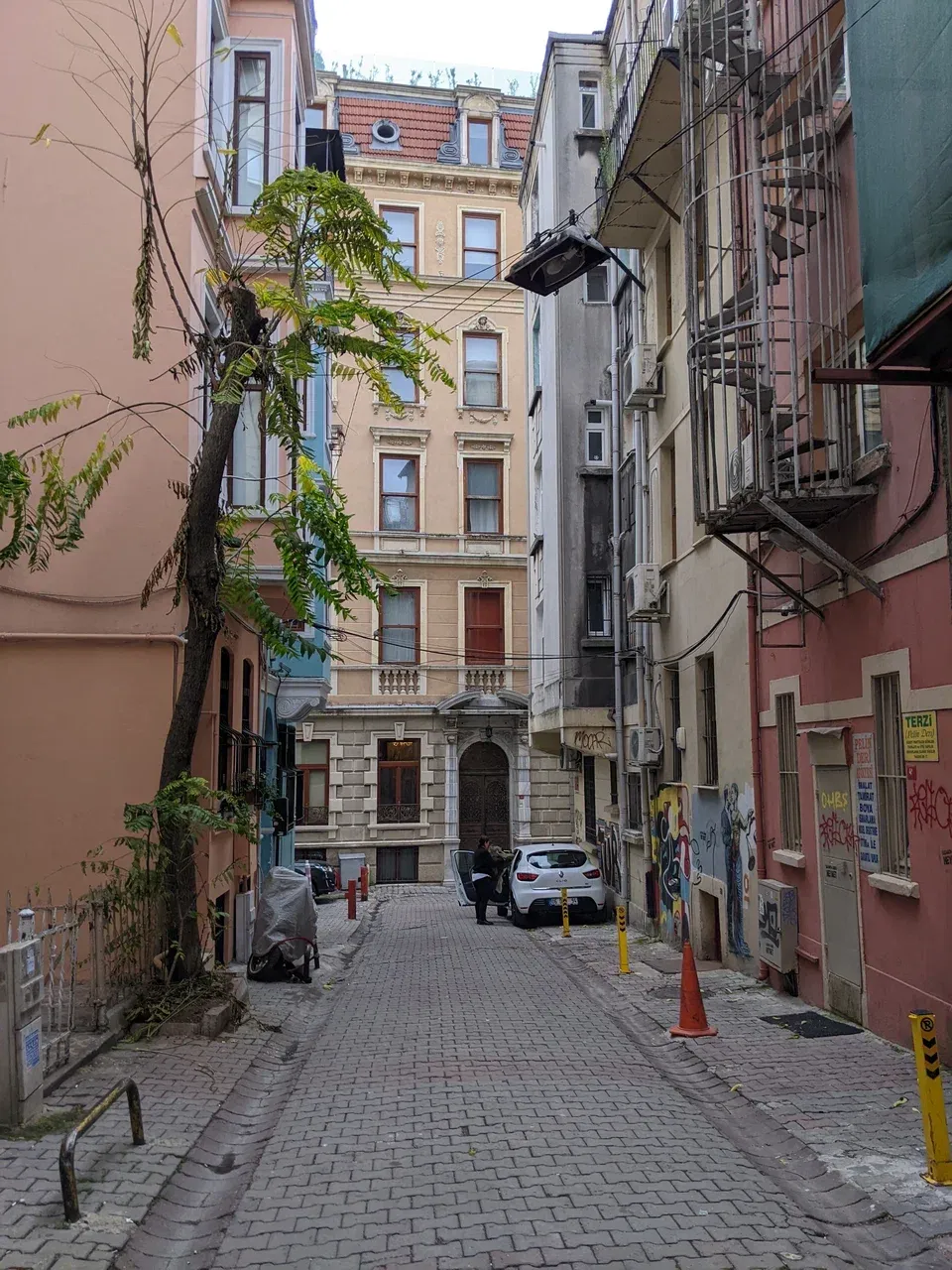 https://d2rzpmb54mcyw0.cloudfront.net/content/guides/istanbul/istanbul8.webp