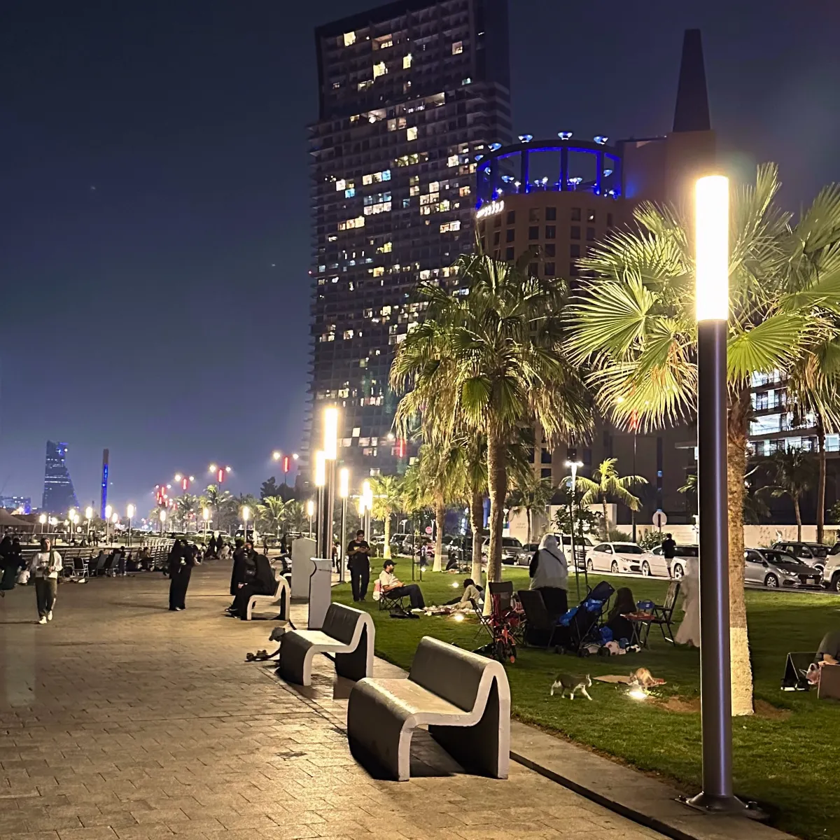 https://d2rzpmb54mcyw0.cloudfront.net/content/guides/jeddah/jeddah10.webp