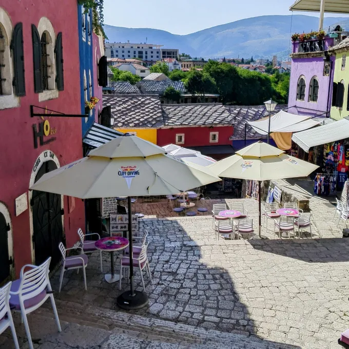 https://d2rzpmb54mcyw0.cloudfront.net/content/guides/mostar/mostar5.webp