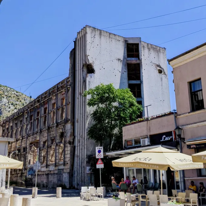 https://d2rzpmb54mcyw0.cloudfront.net/content/guides/mostar/mostar6.webp