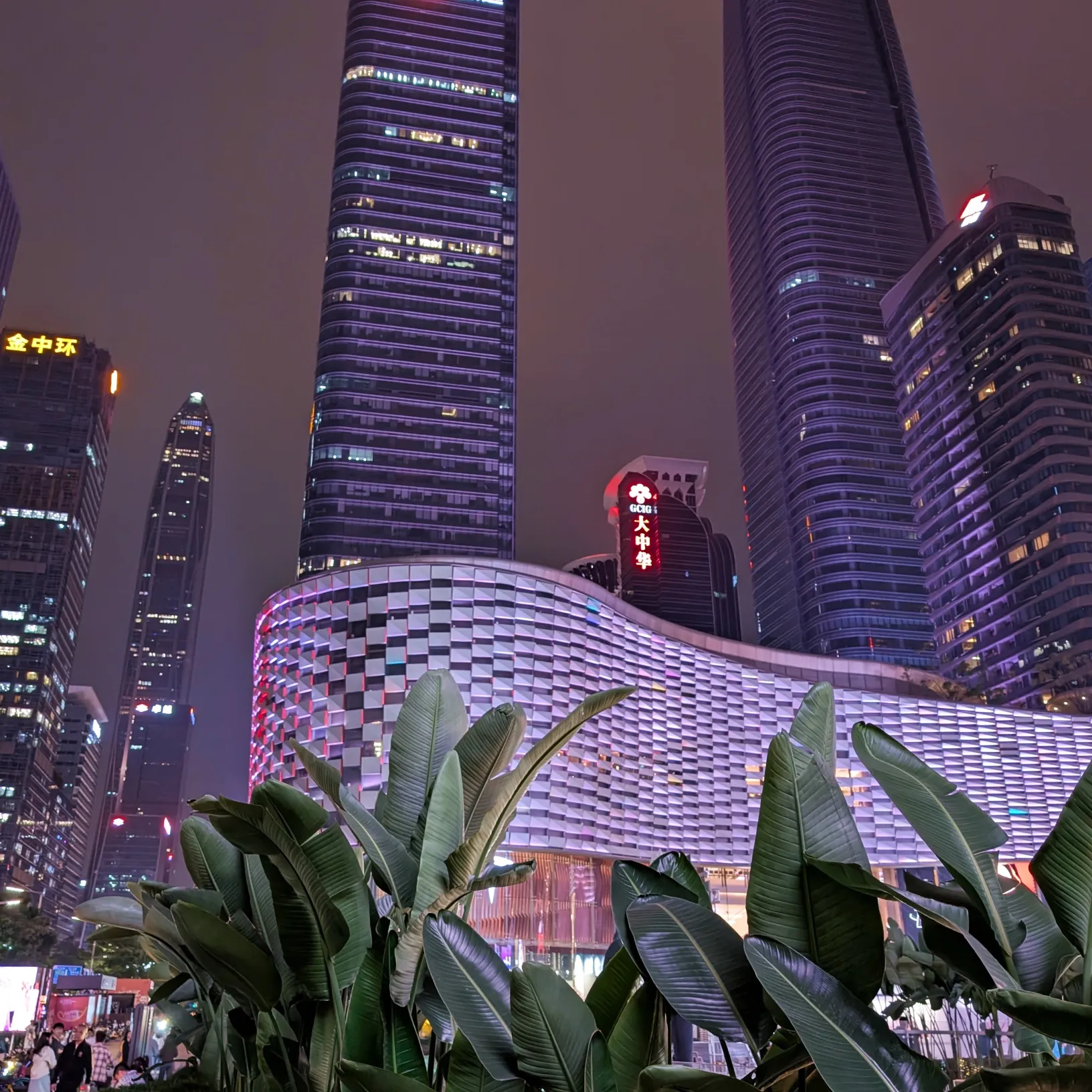 https://d2rzpmb54mcyw0.cloudfront.net/content/guides/shenzhen/shenzhen2.webp