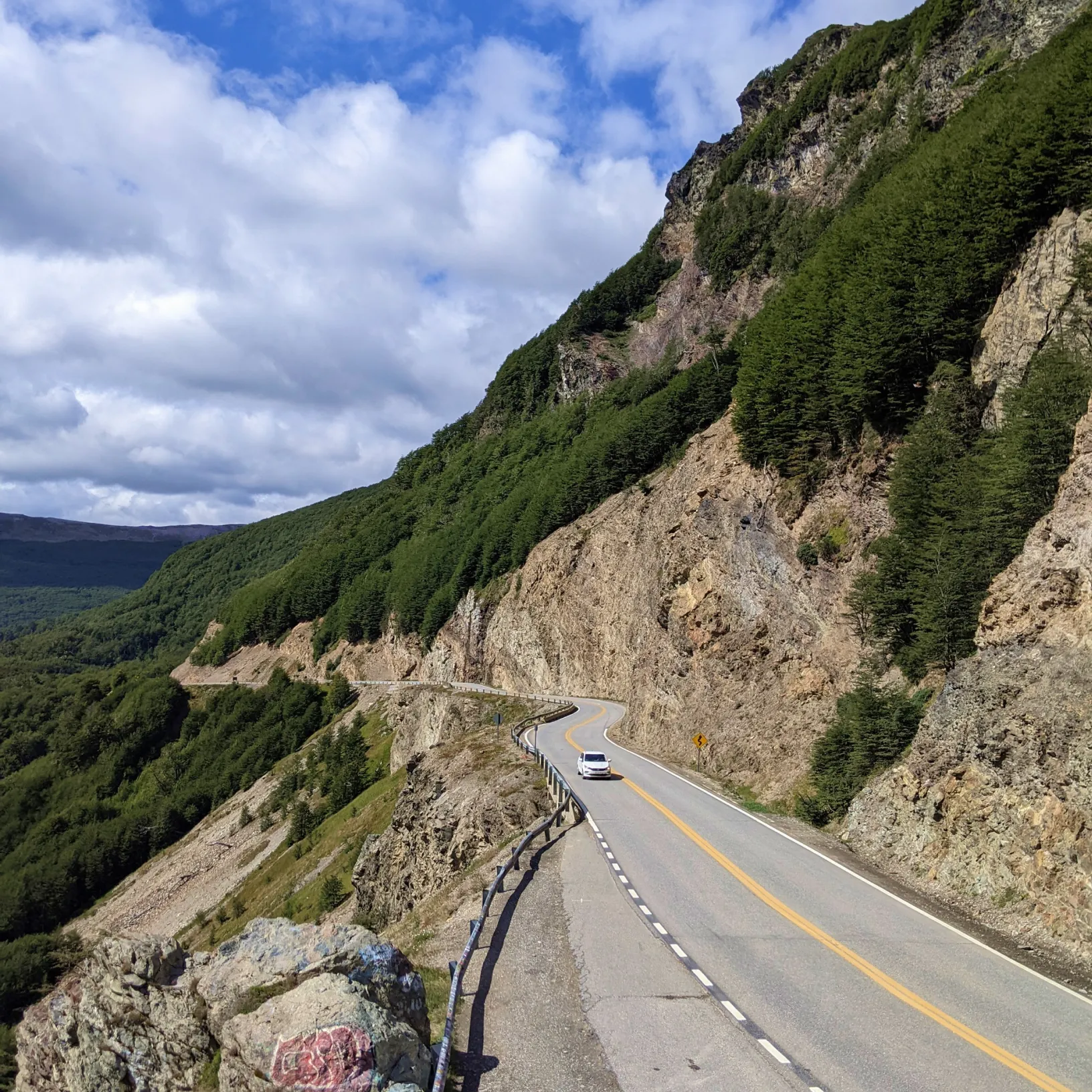 https://d2rzpmb54mcyw0.cloudfront.net/content/guides/ushuaia/ushuaia12.webp