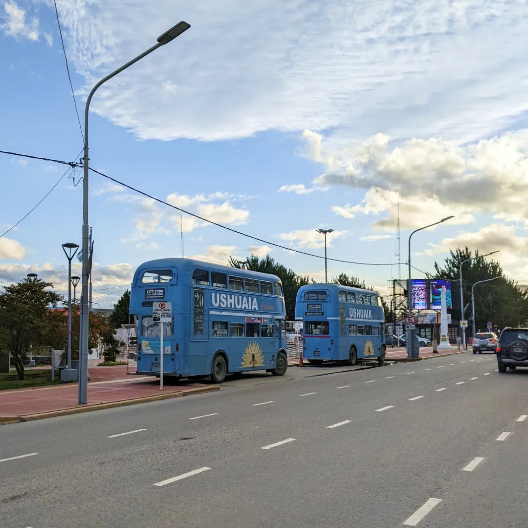 https://d2rzpmb54mcyw0.cloudfront.net/content/guides/ushuaia/ushuaia9.webp