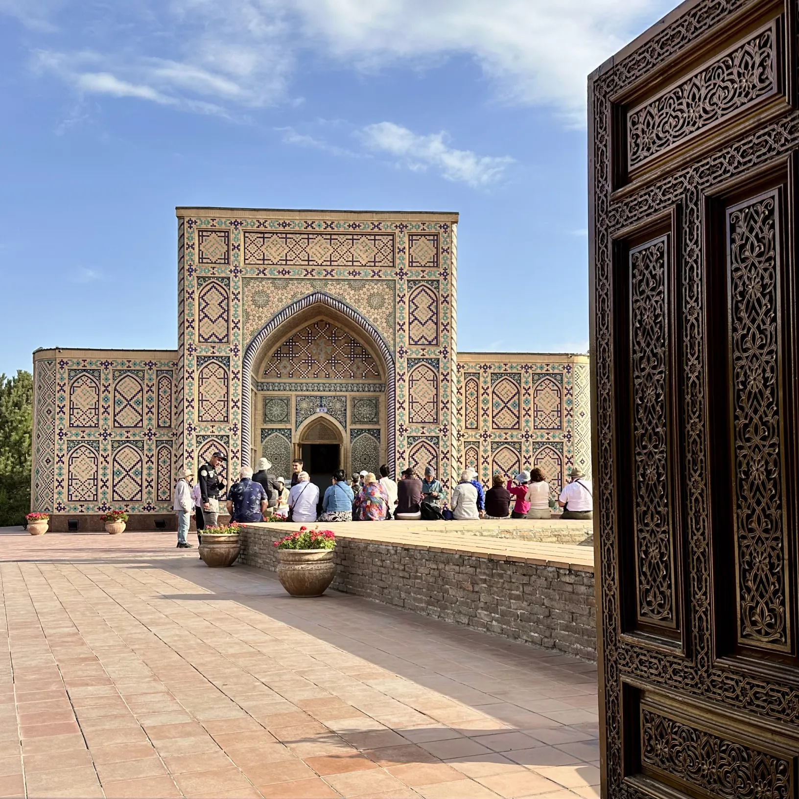 https://d2rzpmb54mcyw0.cloudfront.net/content/guides/uzbekistan/uzbekistan7.webp