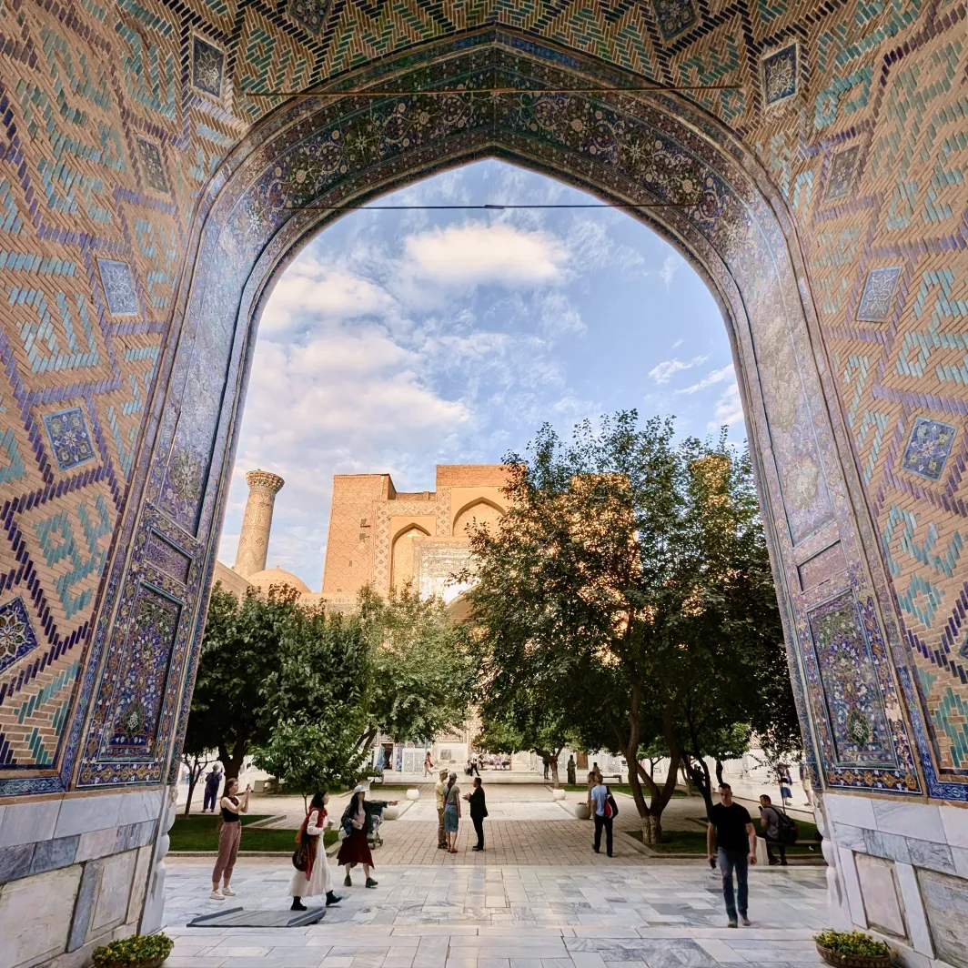 https://d2rzpmb54mcyw0.cloudfront.net/content/guides/uzbekistan/uzbekistan9.webp