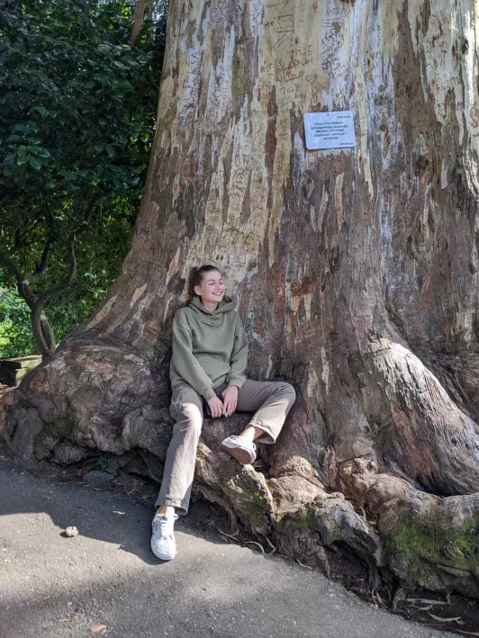 https://d2rzpmb54mcyw0.cloudfront.net/content/guides/batumi/botanical-garden8.webp