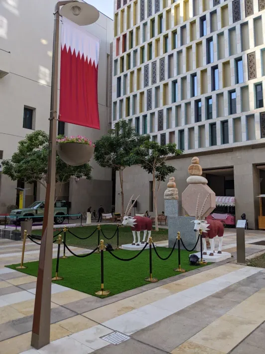 https://d2rzpmb54mcyw0.cloudfront.net/content/guides/doha/msheireb-downtown3.webp