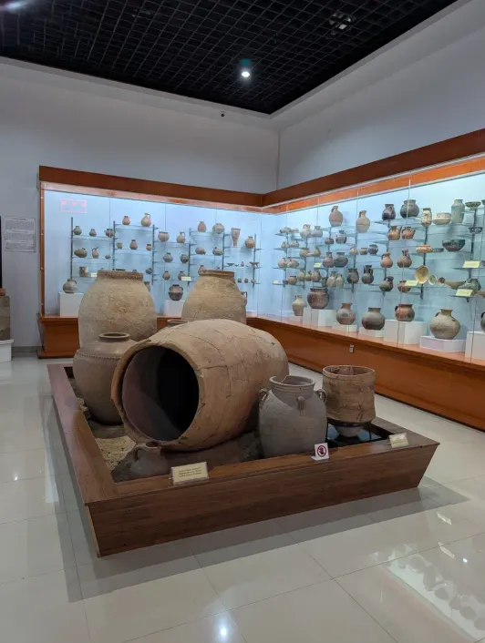 https://d2rzpmb54mcyw0.cloudfront.net/content/guides/dushanbe/national-museum3.webp