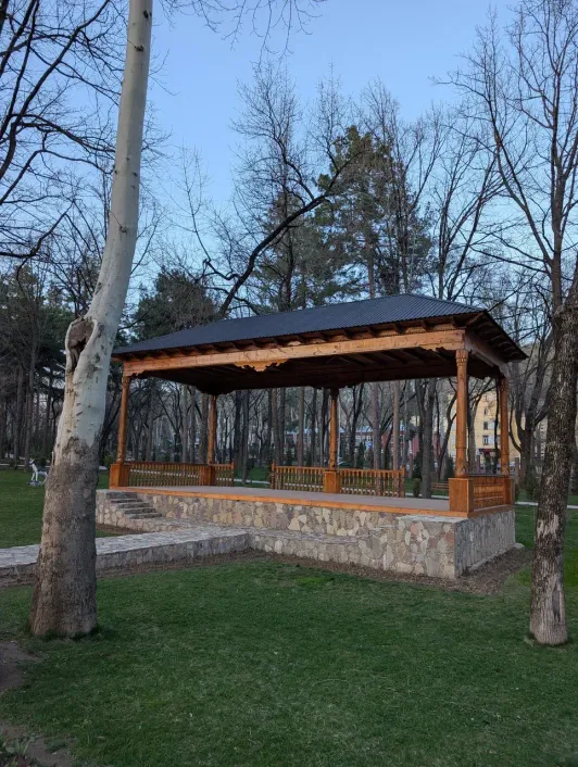 https://d2rzpmb54mcyw0.cloudfront.net/content/guides/dushanbe/park-ayni2.webp