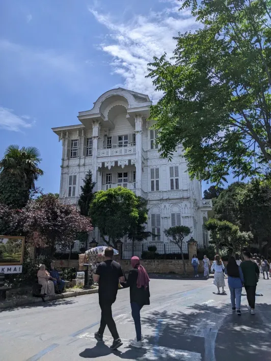 https://d2rzpmb54mcyw0.cloudfront.net/content/guides/istanbul/adalar2.webp