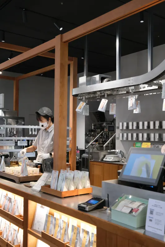 https://d2rzpmb54mcyw0.cloudfront.net/content/guides/jeju/osulloc-tea-museum7.webp