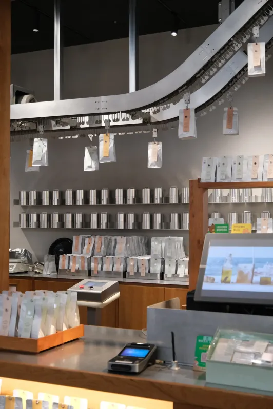 https://d2rzpmb54mcyw0.cloudfront.net/content/guides/jeju/osulloc-tea-museum8.webp