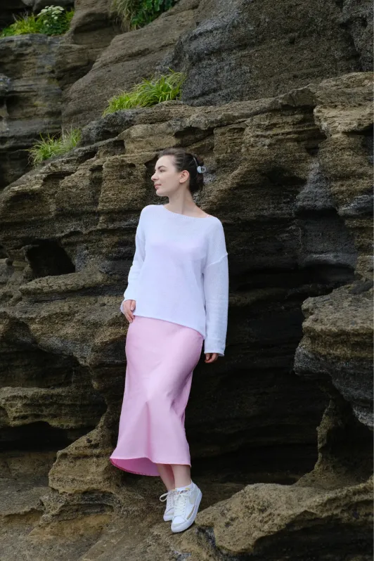 https://d2rzpmb54mcyw0.cloudfront.net/content/guides/jeju/yongmeori-coast2.webp