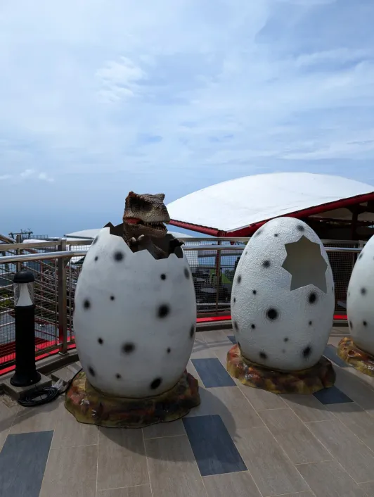 https://d2rzpmb54mcyw0.cloudfront.net/content/guides/langkawi/eagle-nest4.webp
