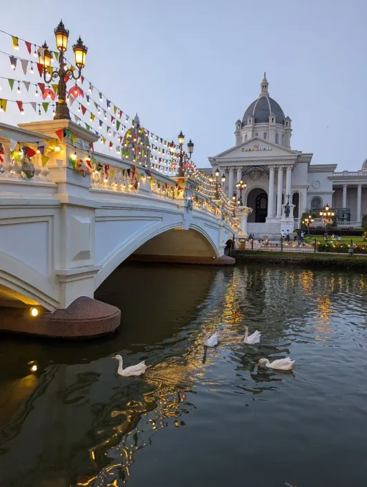 https://d2rzpmb54mcyw0.cloudfront.net/content/guides/phnom-penh/euro-park5.webp