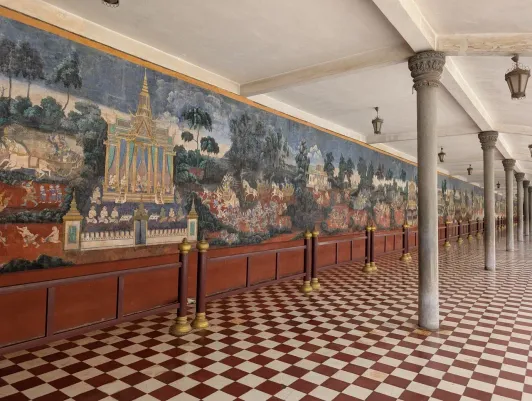 https://d2rzpmb54mcyw0.cloudfront.net/content/guides/phnom-penh/silver-pagoda.webp