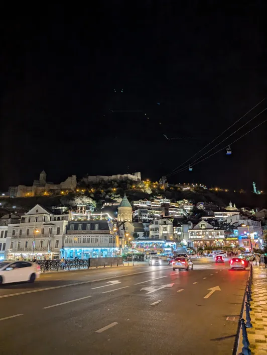 https://d2rzpmb54mcyw0.cloudfront.net/content/guides/tbilisi/old-city2.webp