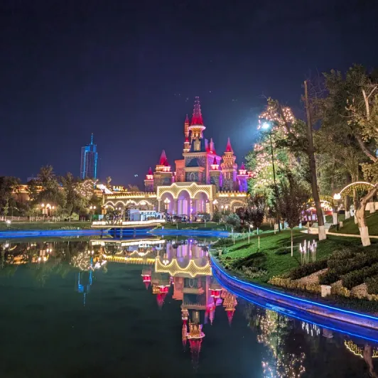https://d2rzpmb54mcyw0.cloudfront.net/content/guides/uzbekistan/magic-city2.webp