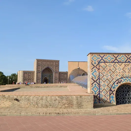 https://d2rzpmb54mcyw0.cloudfront.net/content/guides/uzbekistan/observatory3.webp