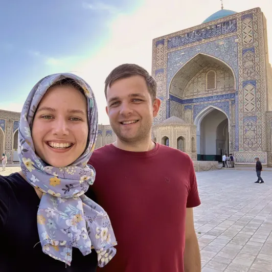 https://d2rzpmb54mcyw0.cloudfront.net/content/guides/uzbekistan/poyi-kalon3.webp