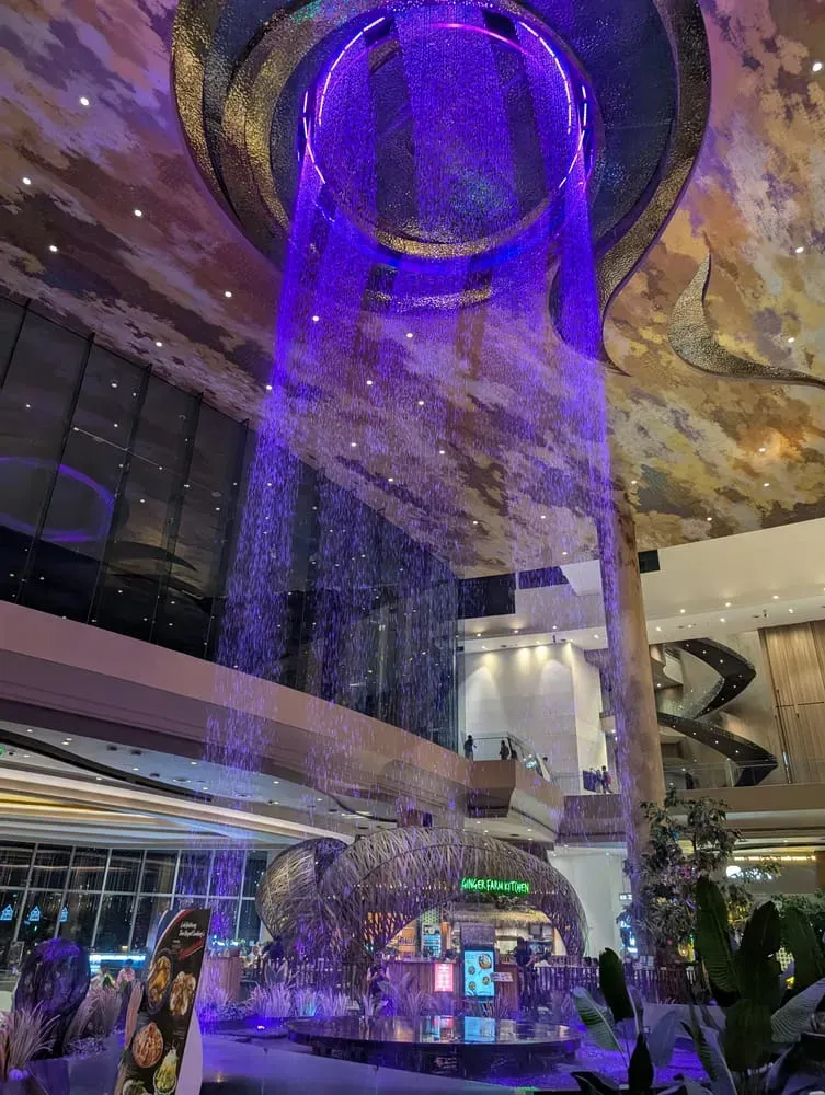 Checkin ICONSIAM, Charoen Nakhon Road, Khlong Ton Sai, Кхлонгсан, Бангкок, Таиланд 2