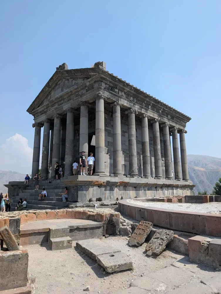 Checkin Ereván, Армения